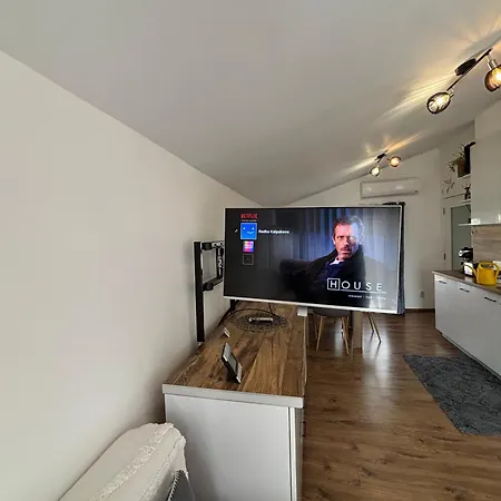 Charming Siyana - Self Check-in Apartman *