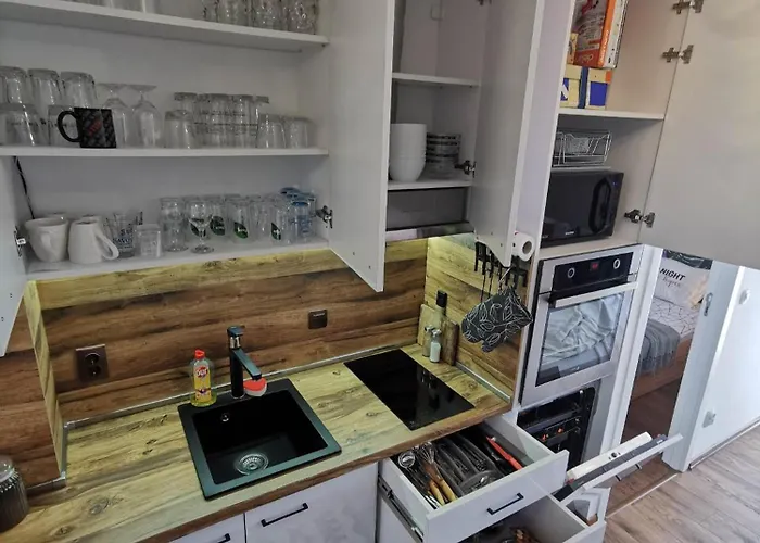 Charming Siyana - Self Check-in 아파트 파나규리슈테